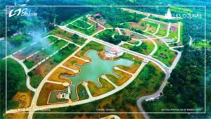 Las Colinas in Eden, Toril, showing the landscaped development, internal roads, and surrounding greenery.